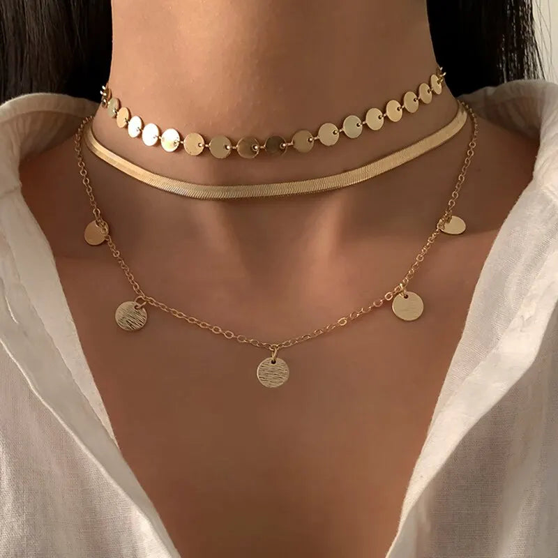 Vintage Flat Snake Chain Sequin Pendant Choker Necklace for Women Fashion Statement Punk Clavicle Chain Aesthetic Jewelry Gift