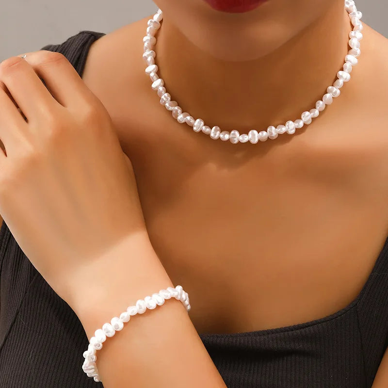 Baroque Pearl Necklace for Women Simple Fashion Collarbone Chain White Choker Necklaces Designer Wedding Jewelry Wholesale